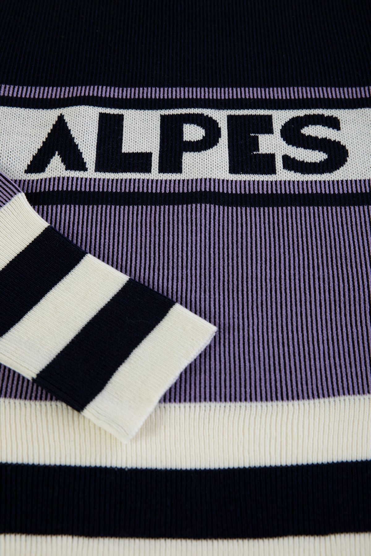 Alpes Lila Retro Triko Kazak